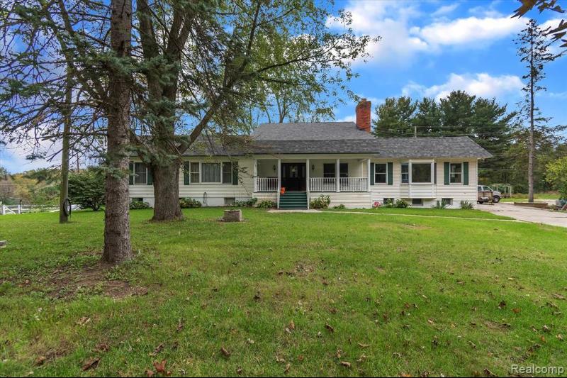Listing Photo for 7119 Pinckney Road