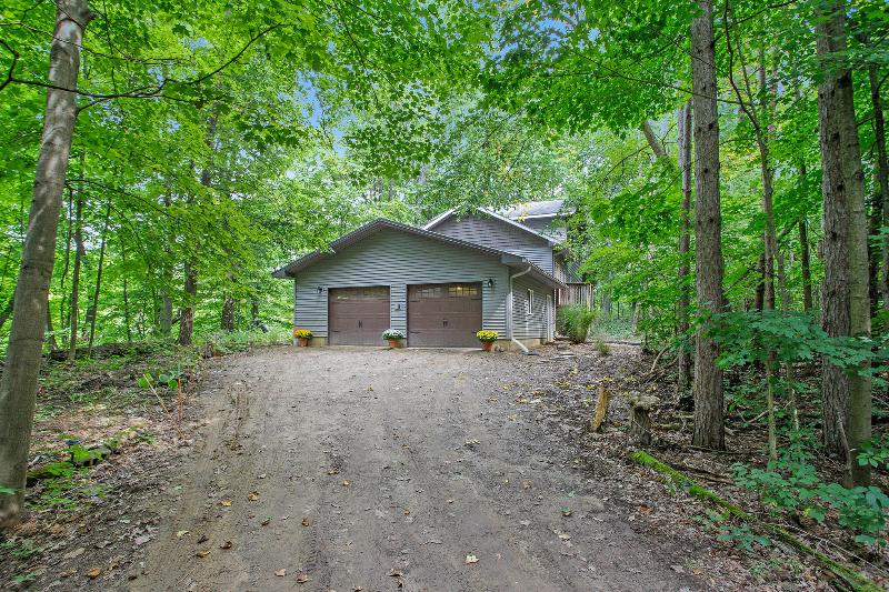 Listing Photo for 10953 Red Bud Trail