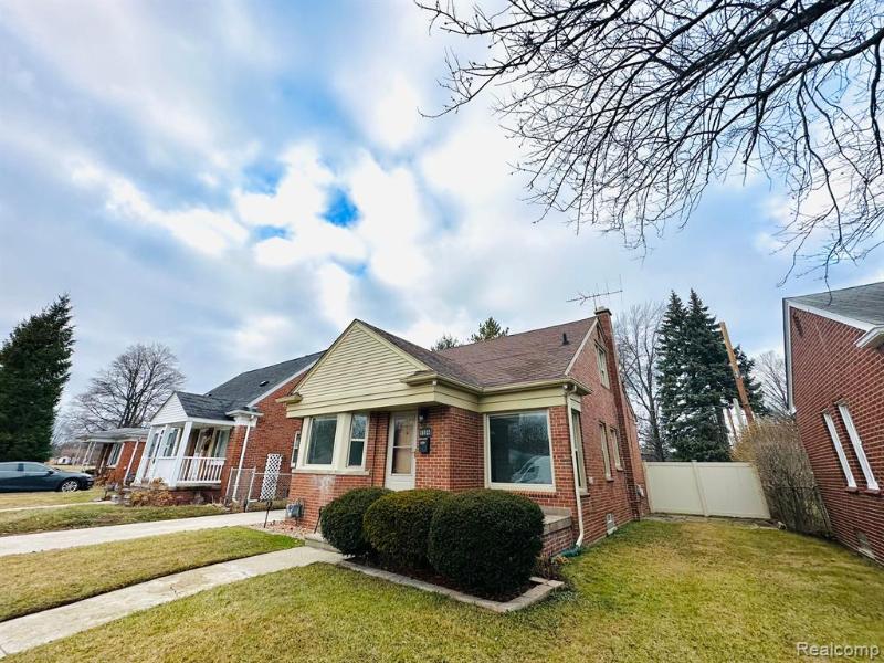 Listing Photo for 26922 W Chicago