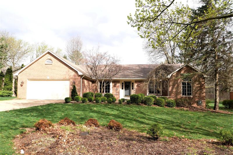 56958 Manor Court, Shelby Township
