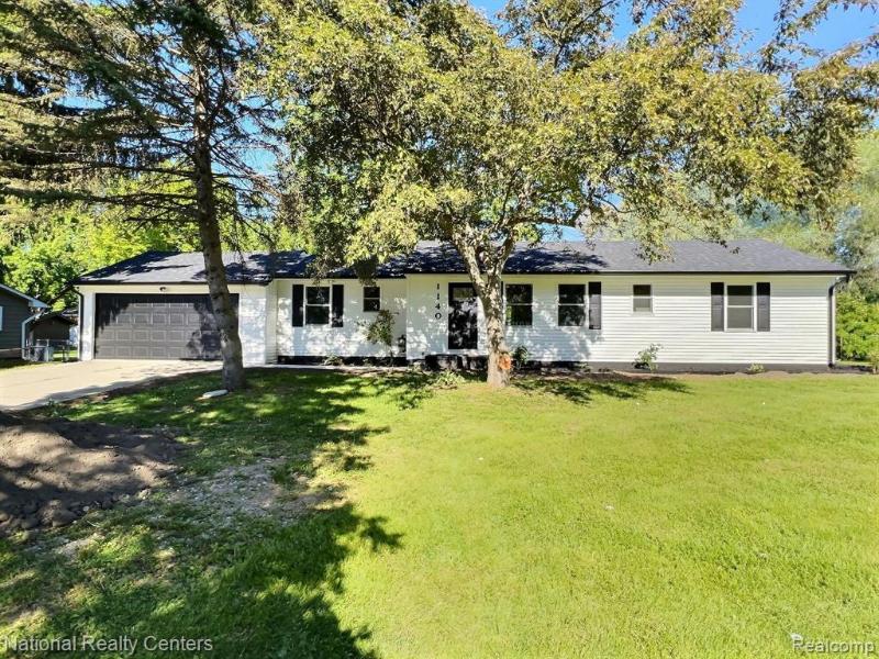 Listing Photo for 1140 N Cass Lake Road