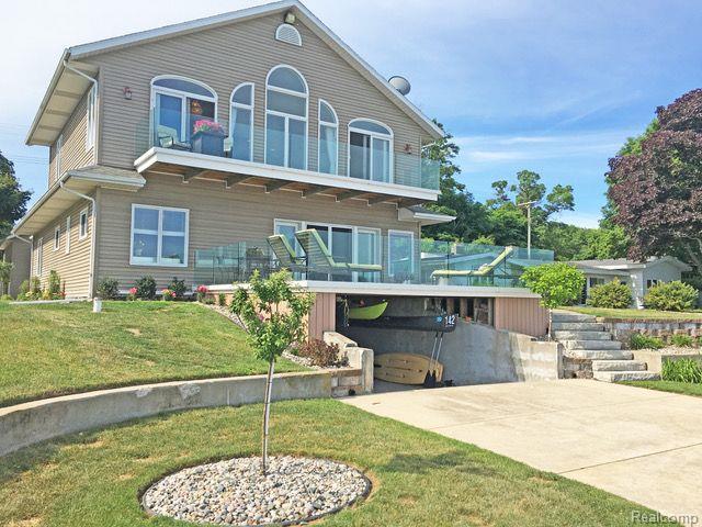 Listing Photo for 8756 Crescent Beach Road