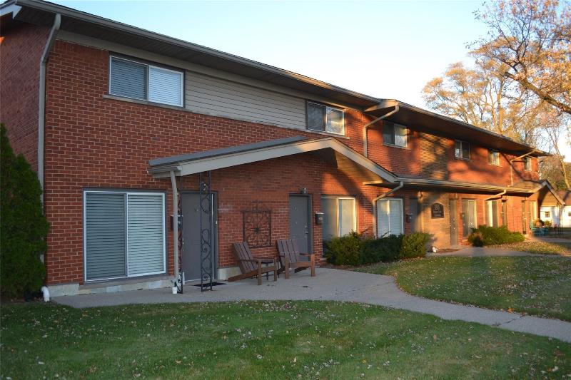 Listing Photo for 3800 Normandy Rd Unit 2