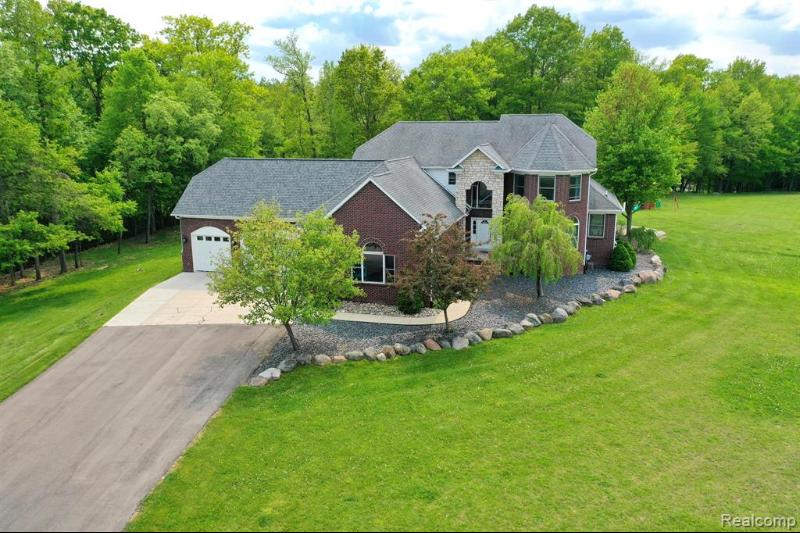 Listing Photo for 1305 Lakeville Road