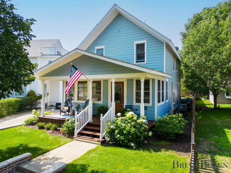 Listing Photo for 118 Howard Avenue