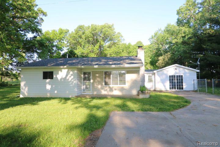 Listing Photo for 6743 N Lapeer Road