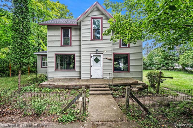 Listing Photo for 8277 Portage Street