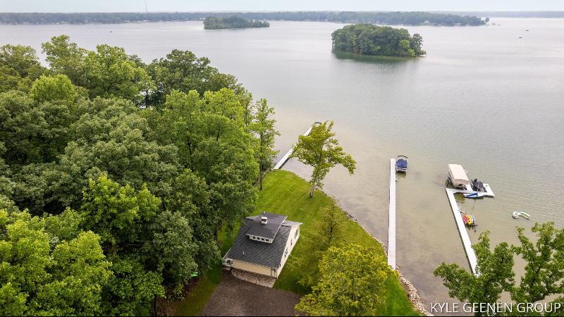 Listing Photo for 3982 Hermitage Pointe Road